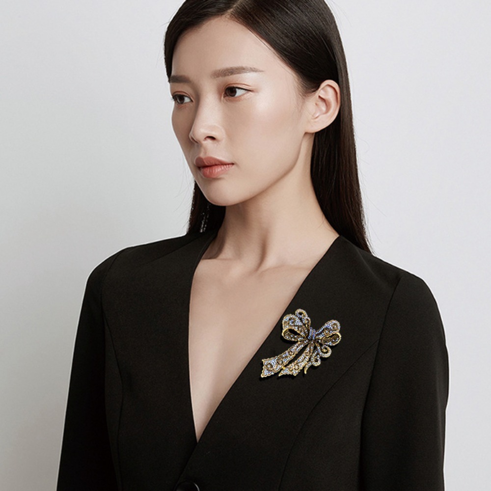Women'S Formal Wear Accessories - Vintage Bow-Shaped Brooch, Elegant Rhinestone-Embellished Jewelry